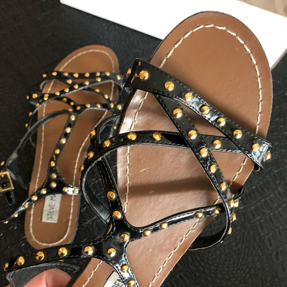 Steve Madden Black Sandel Flat size 8.5